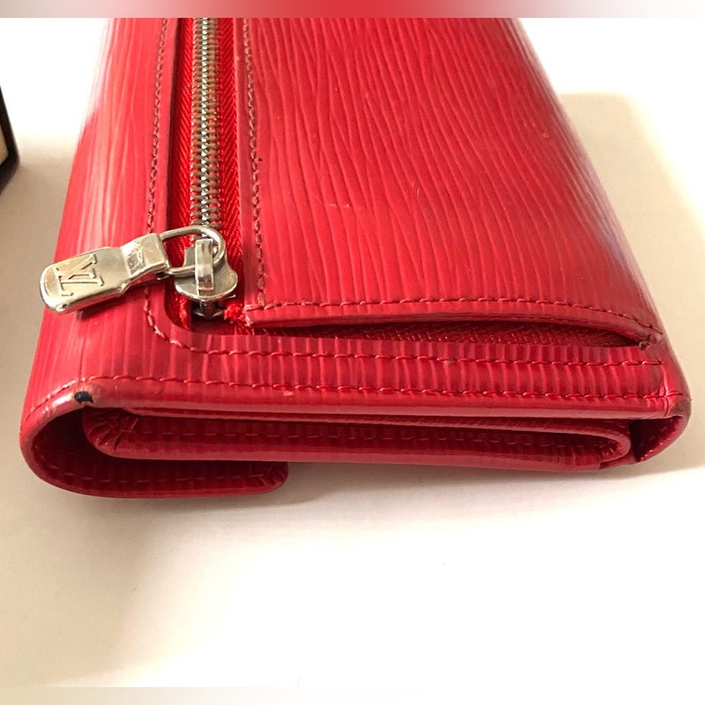 🎉HP🎉Louis Vuitton Red Wallet Trifold Epi Leather - Picture 5 of 11
